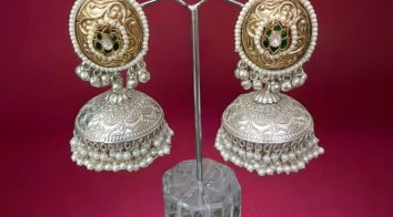 Kanhaverse Dual-Tone Regal Silver Temple Jhumka Earrings